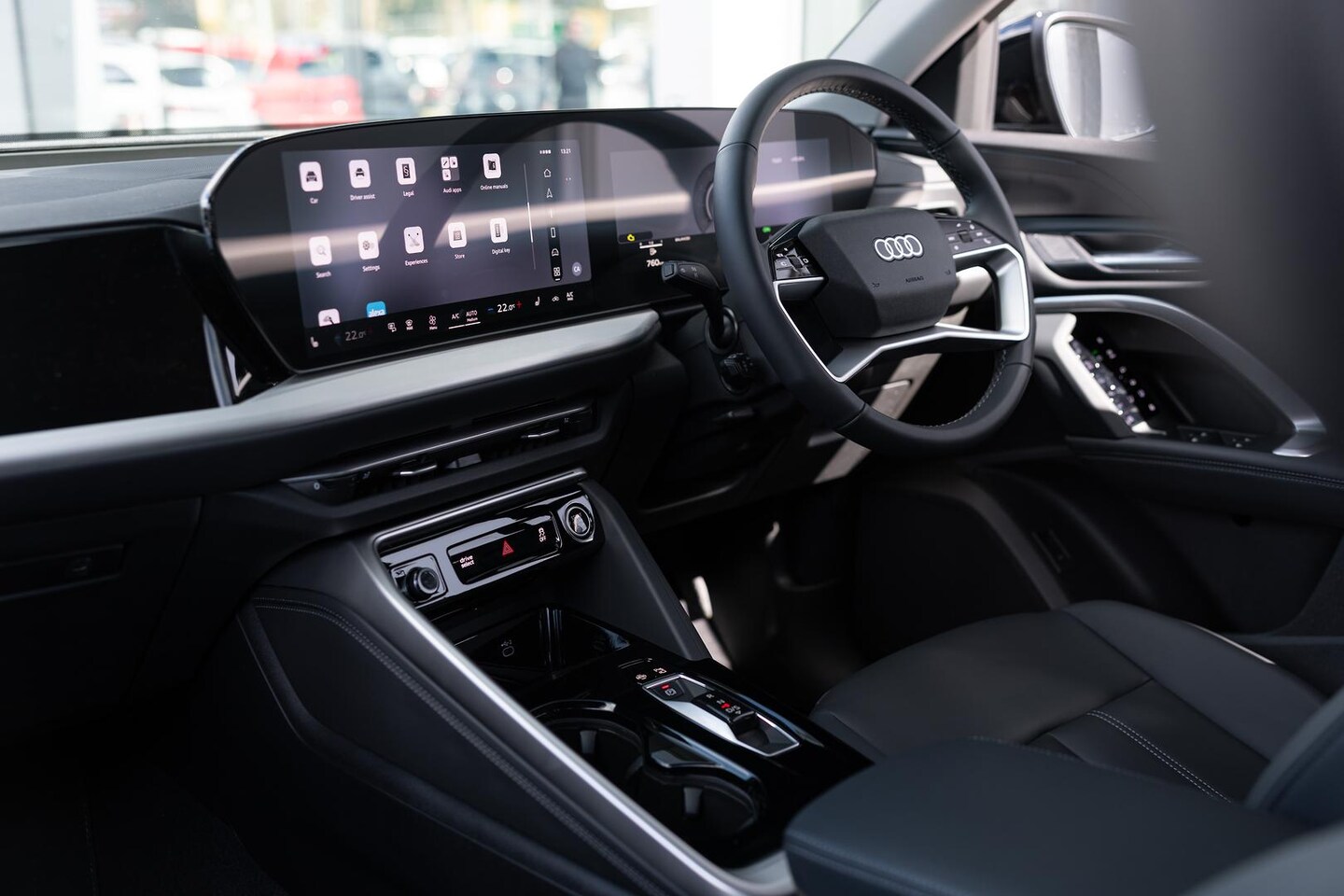 Image about Audi Q5 SUV TFSI S tronic