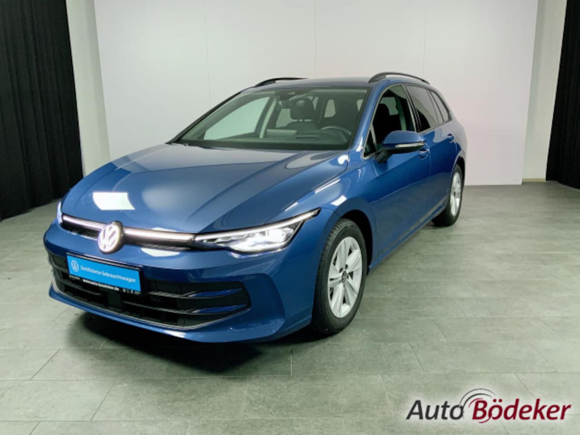 Volkswagen Golf Variant Life