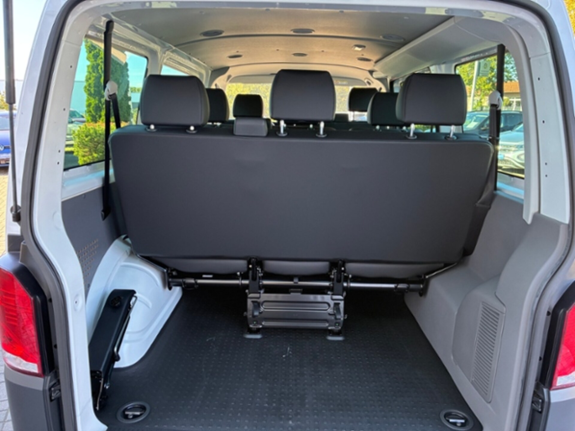 Volkswagen T6.1 Transporter Kombi kurzer Radstand