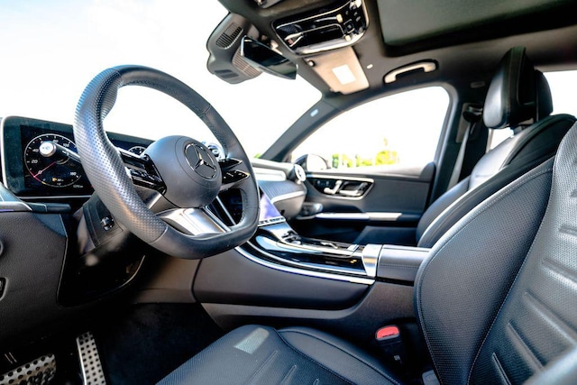 2025 Mercedes-Benz