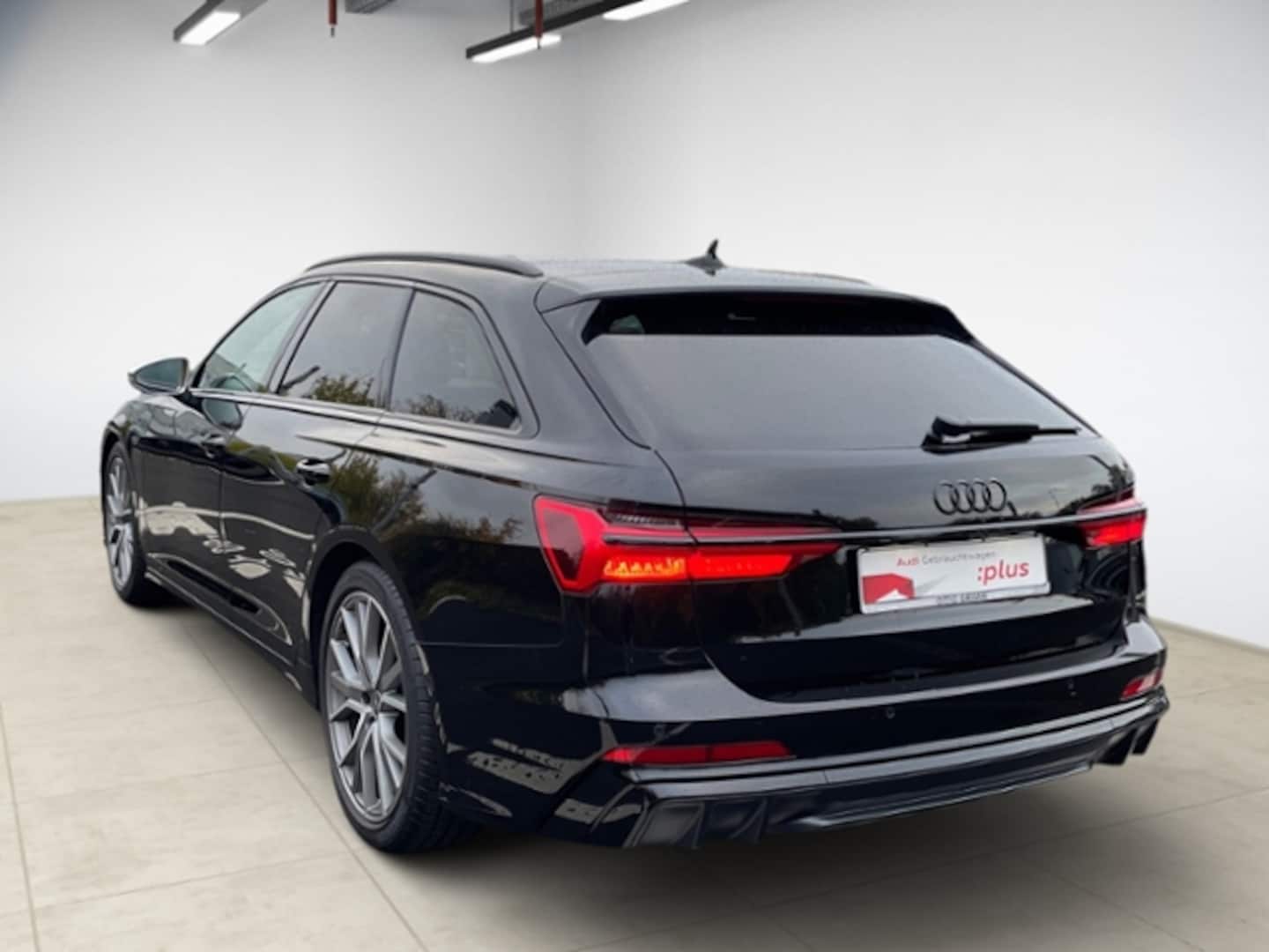 Bild über Audi S6 Avant TDI quattro tiptronic - für weitere Informationen kontaktieren Sie den Audi Partner
