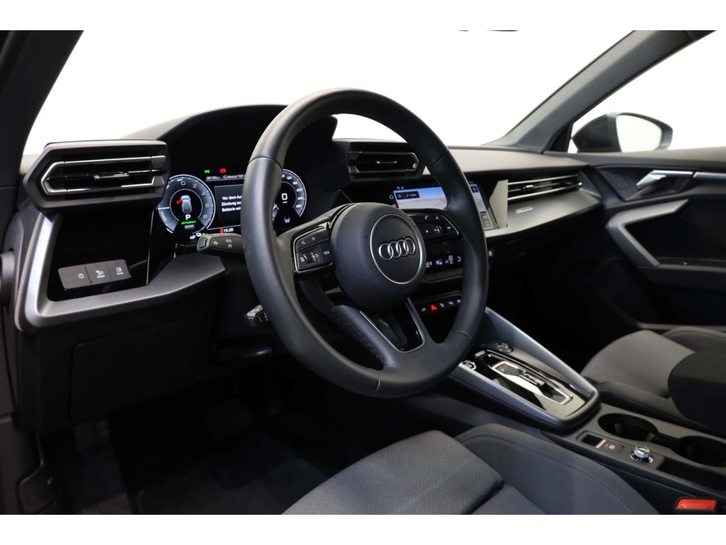 Bild über Audi A3 Sportback TFSI e S line 40 TFSI e S tronic - für weitere Informationen kontaktieren Sie den Audi Partner
