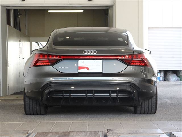 Image about Audi e-tron GT e-tron GT quattro 350,00 kW
