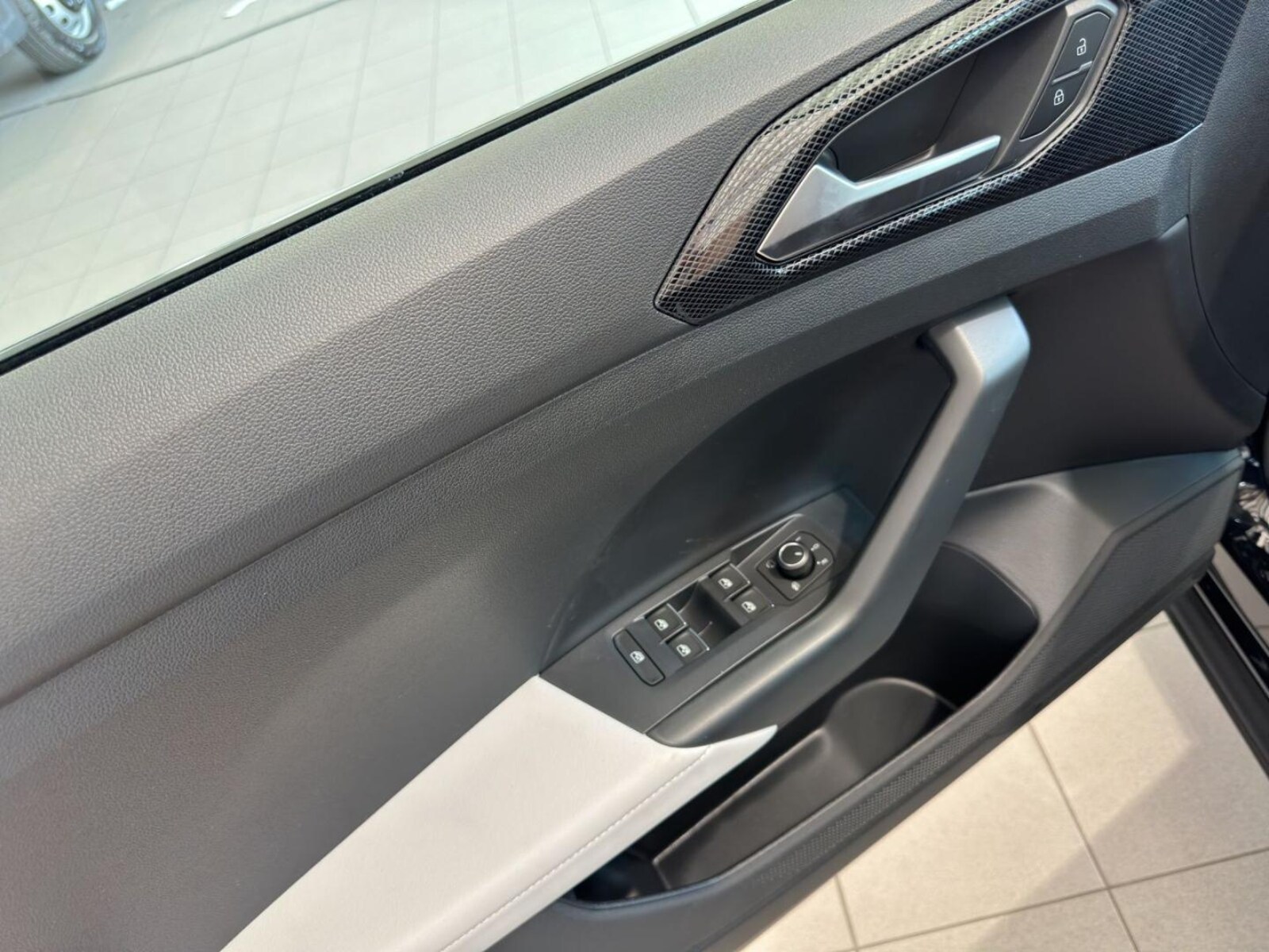 Volkswagen T-Cross – Bild 11