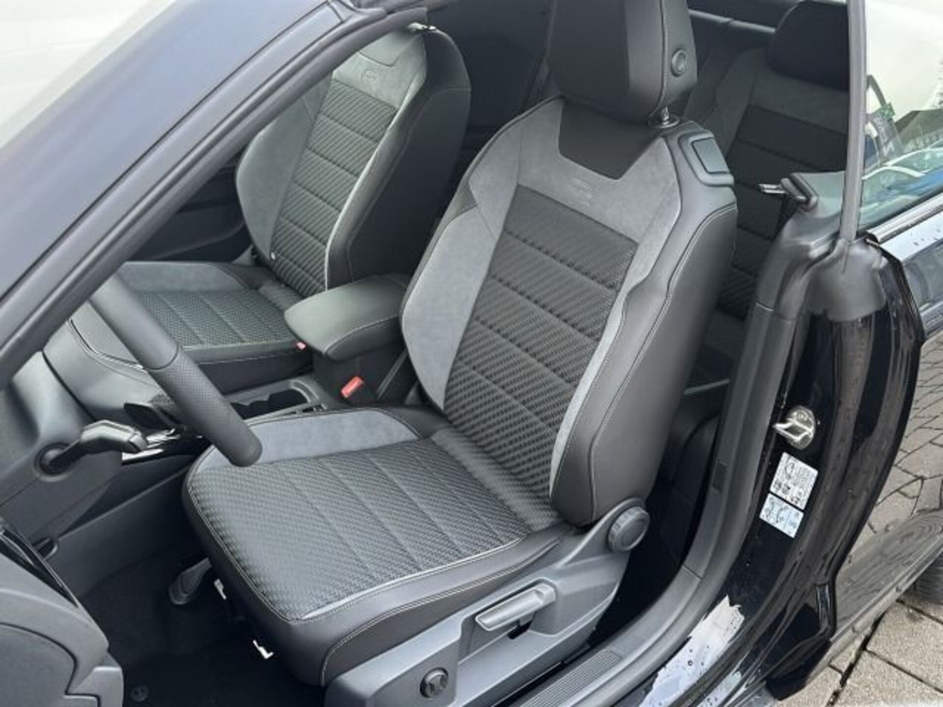 Volkswagen T-Roc Cabriolet R-Line