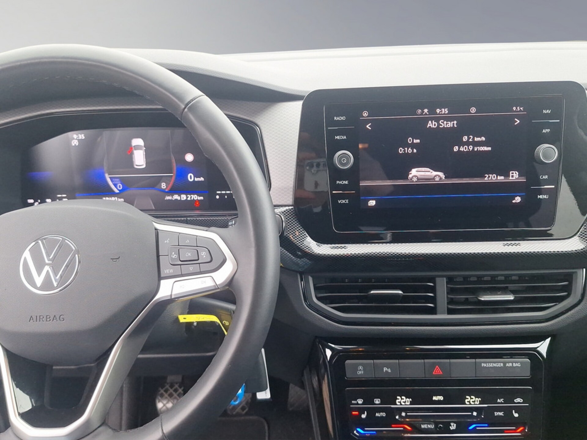 Volkswagen T-Cross Life