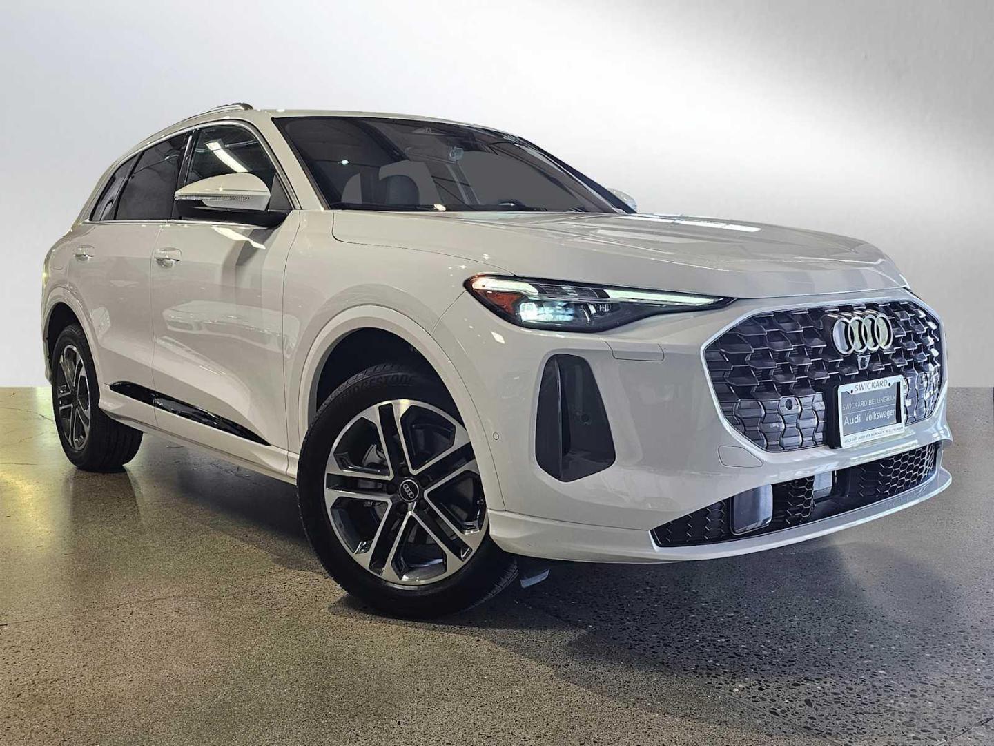 2026 Audi Q5 Premium Plus quattro's photo