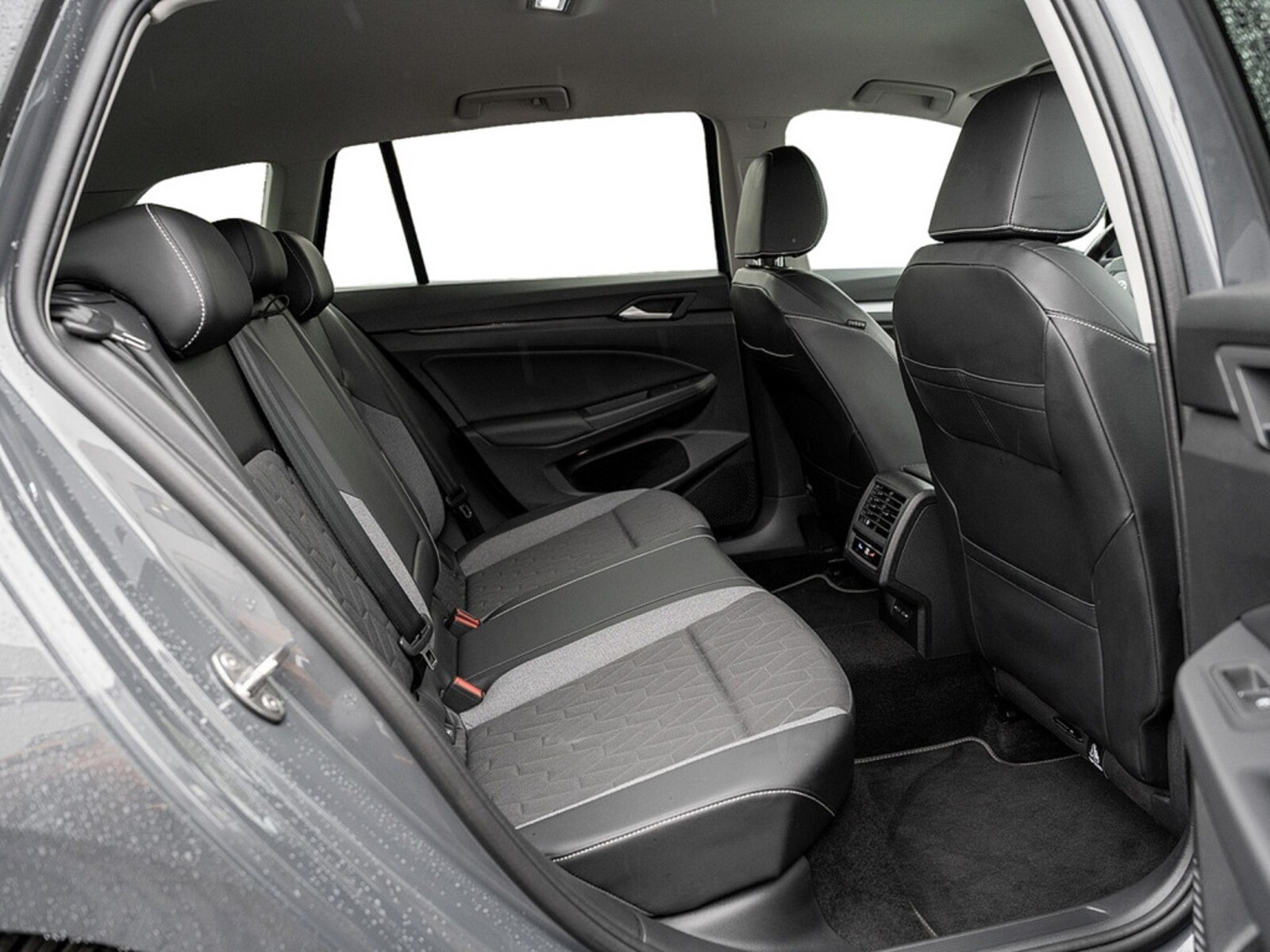 Volkswagen Golf Variant – Bild 4