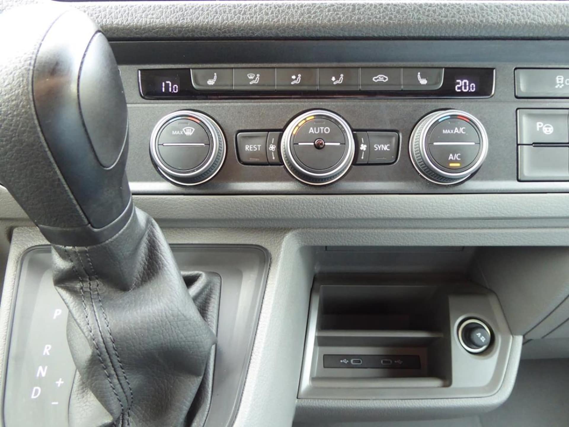 Volkswagen Crafter Kasten mittlerer Radstand