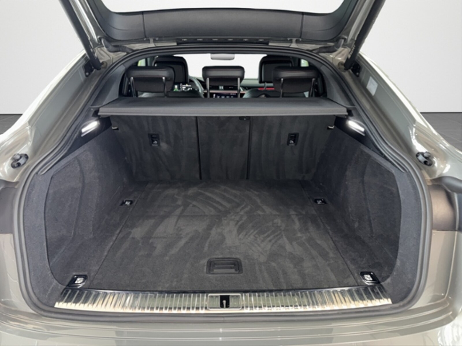 Audi Q8 Sportback e-tron – Bild 22