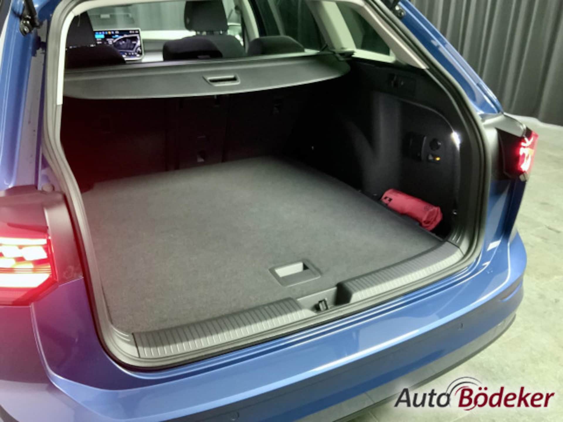 Volkswagen Golf Variant Life