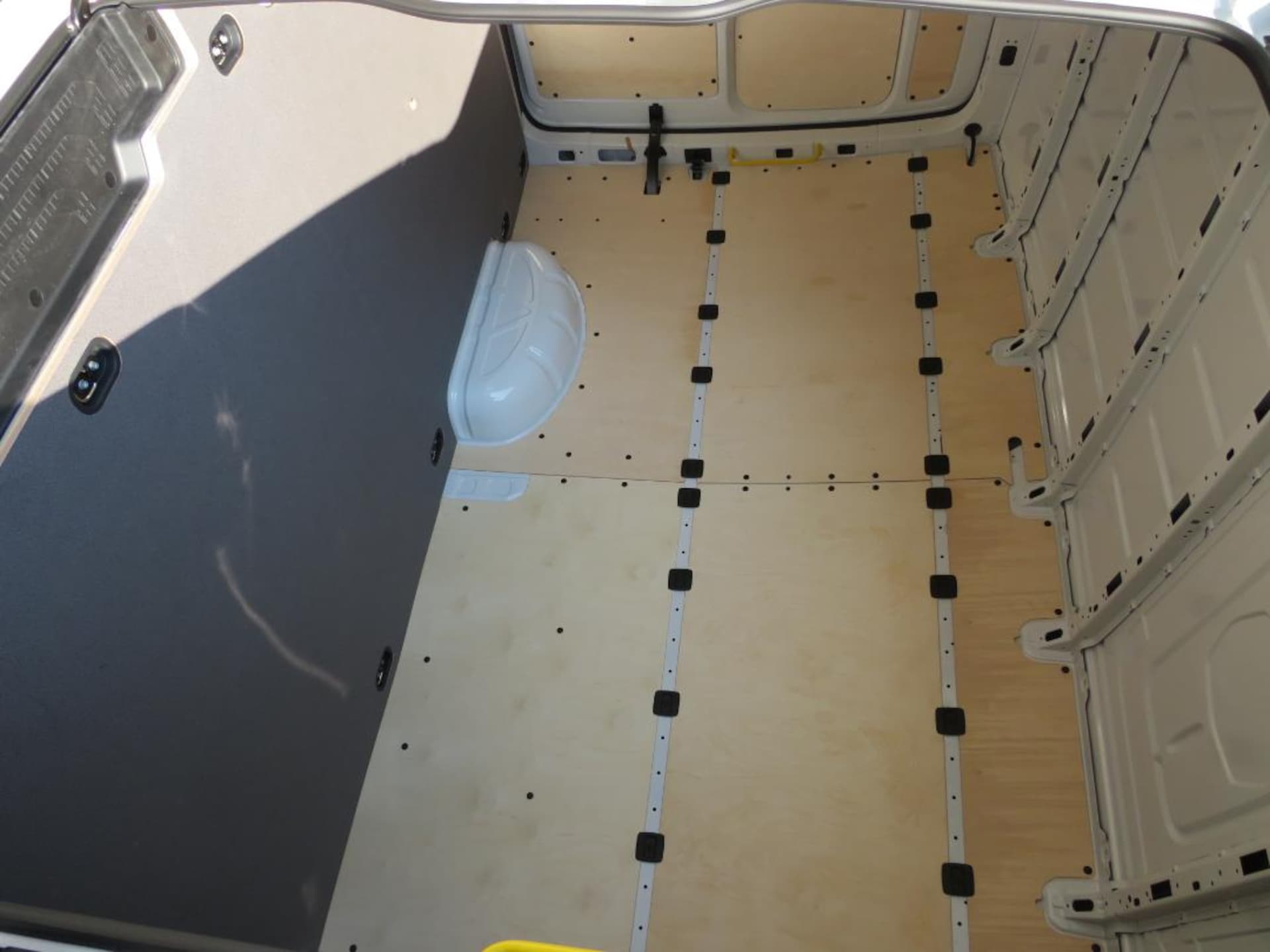 Volkswagen Crafter Kasten mittlerer Radstand