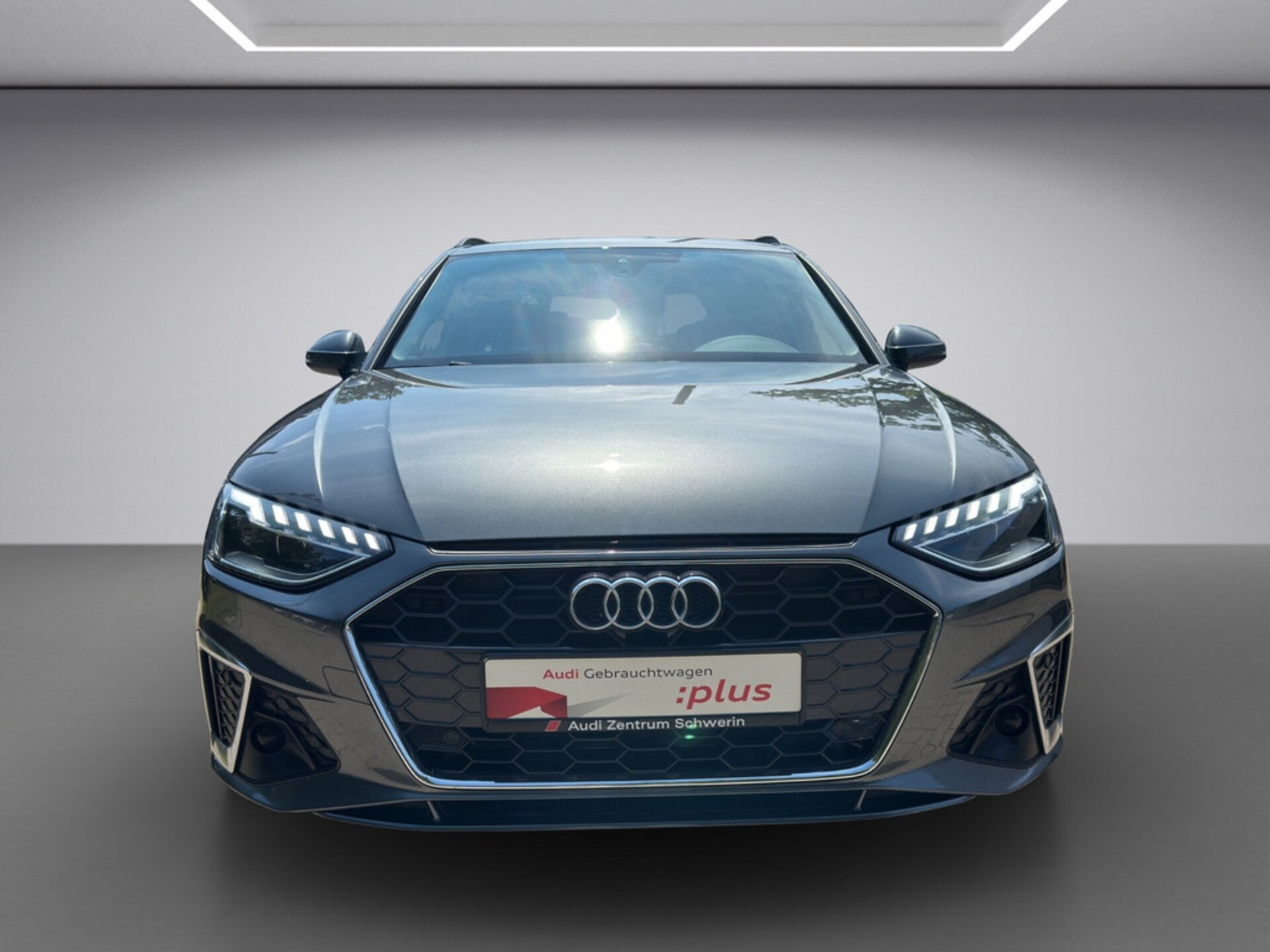 Audi A4 Avant S line