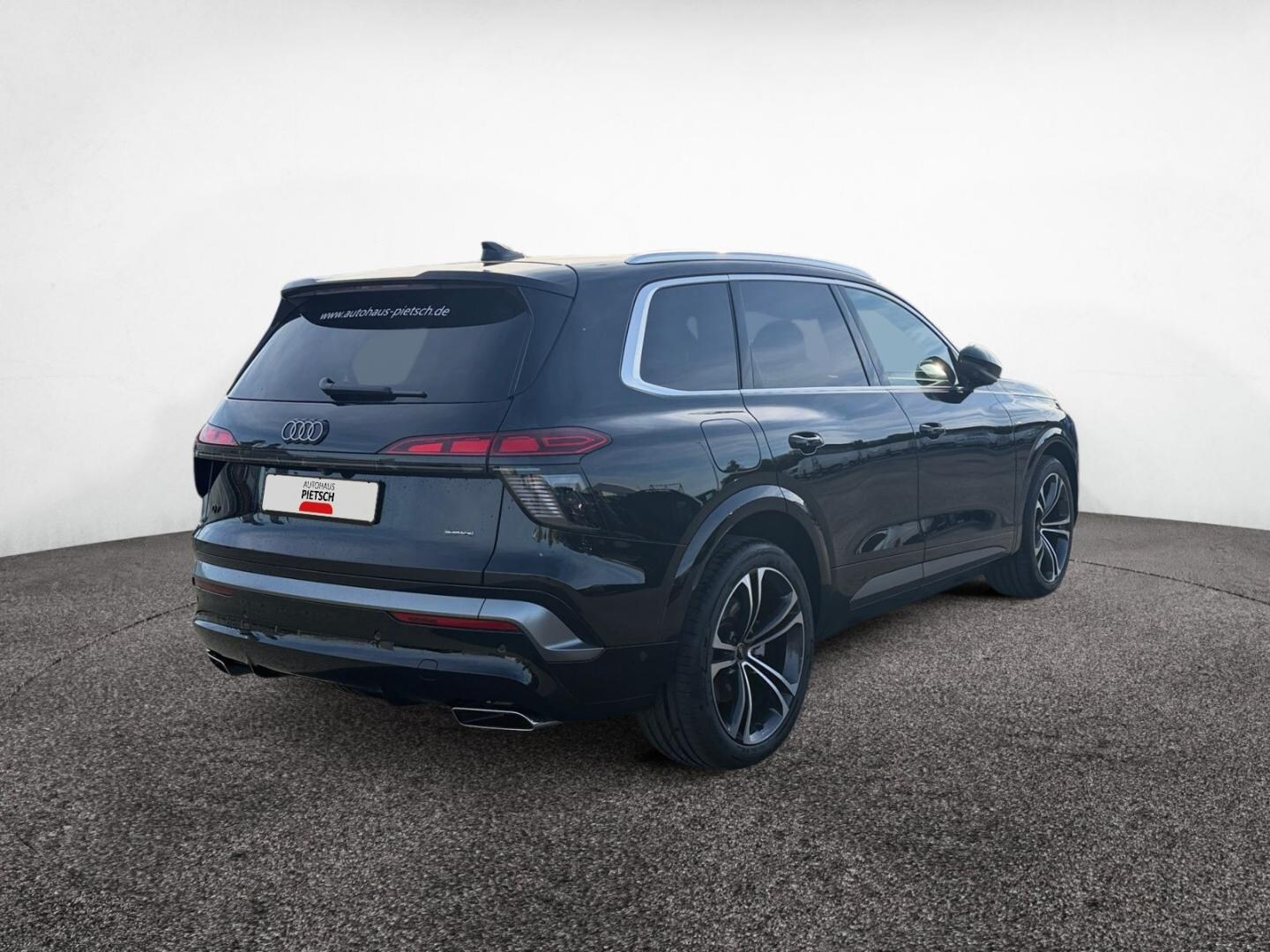 Bild über Audi Q7 SUV TDI quattro 220 kW tiptronic - für weitere Informationen kontaktieren Sie den Audi Partner
