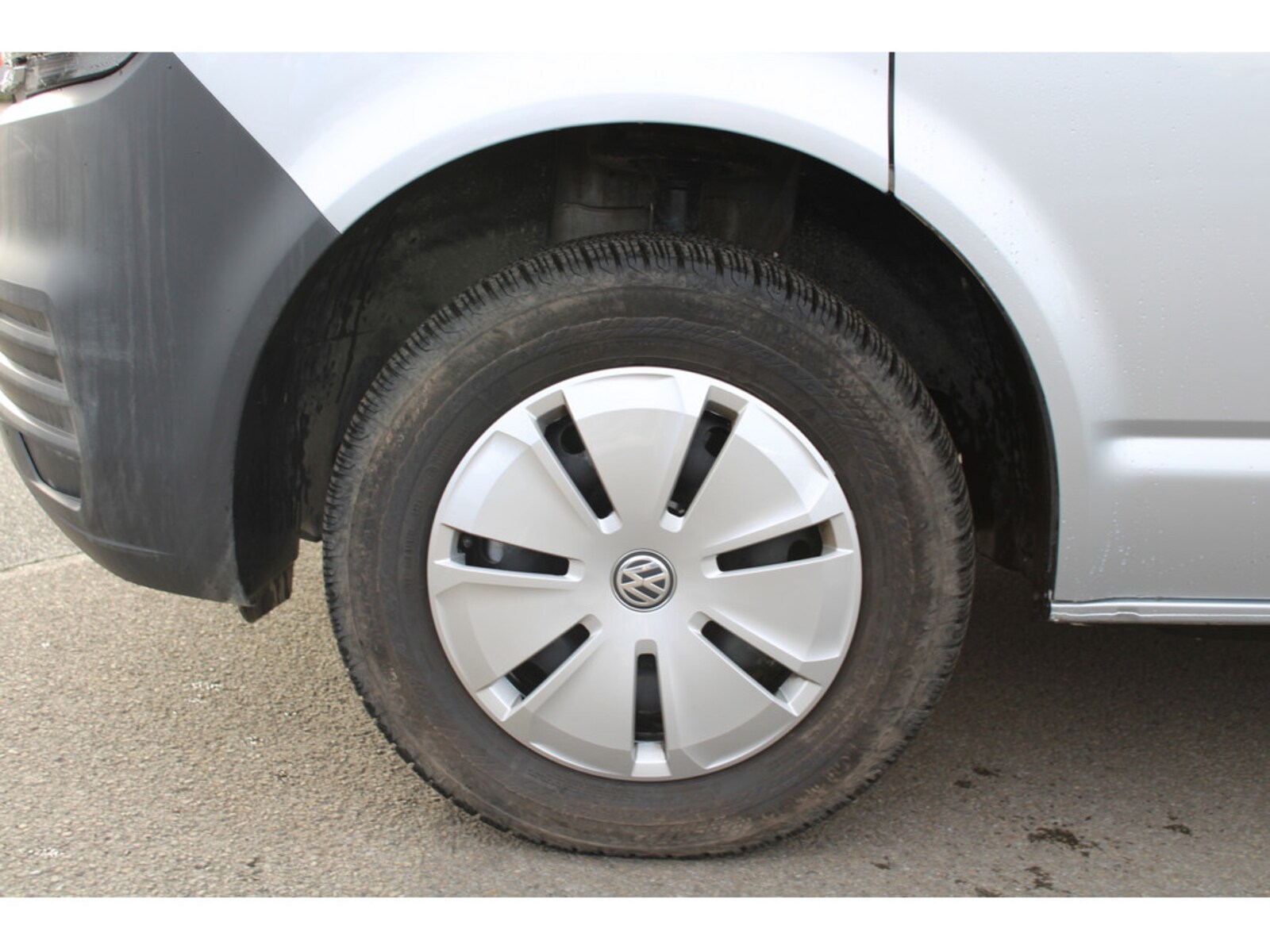 Volkswagen T6.1 Transporter Kasten kurzer Radstand – Bild 8