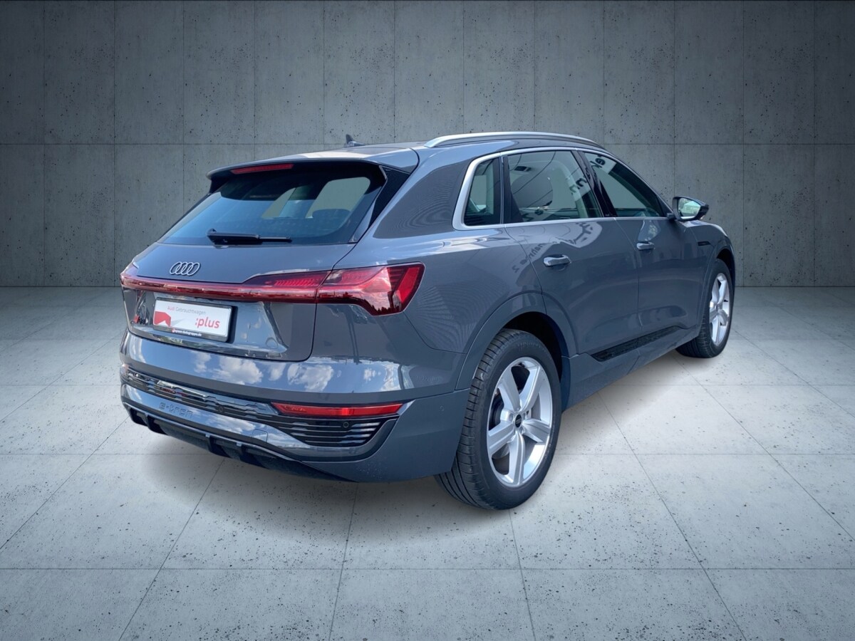Image about Audi Q8 e-tron S line 50 e-tron quattro