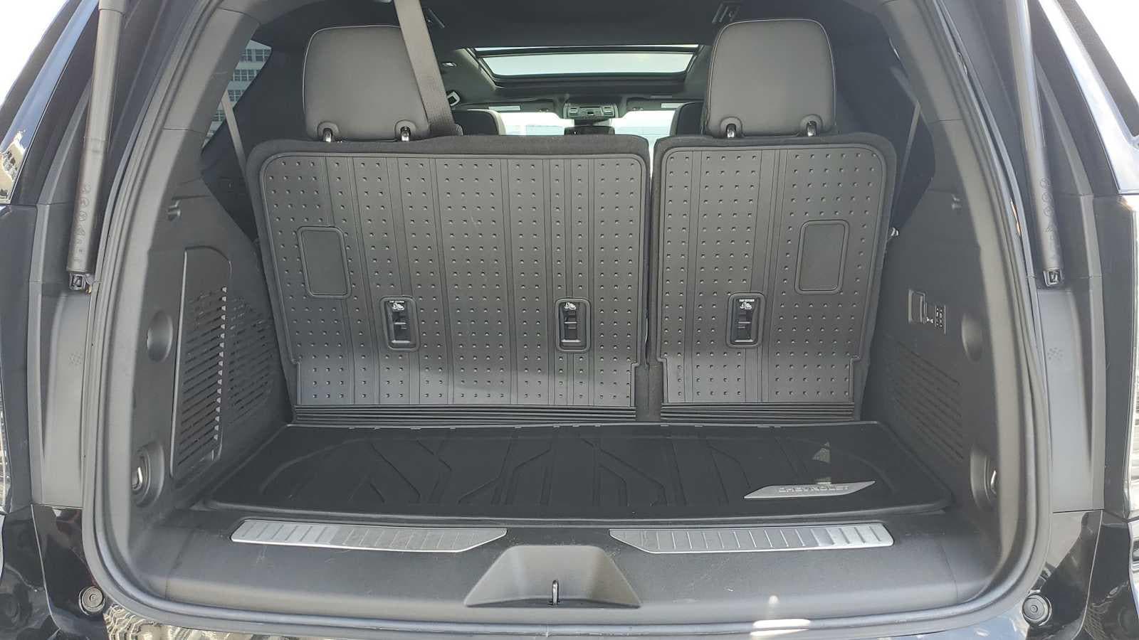 2025 Chevrolet Tahoe RST - Photo 35