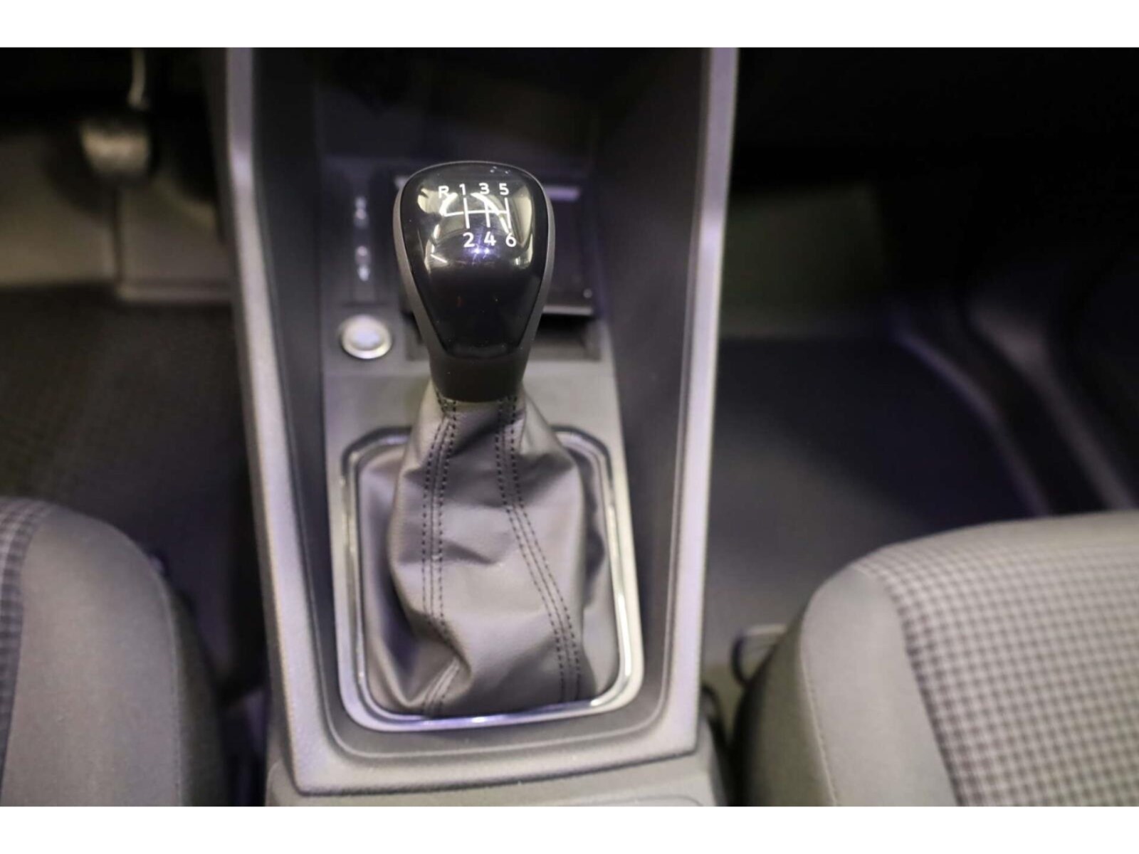 Volkswagen Caddy Cargo – Bild 13