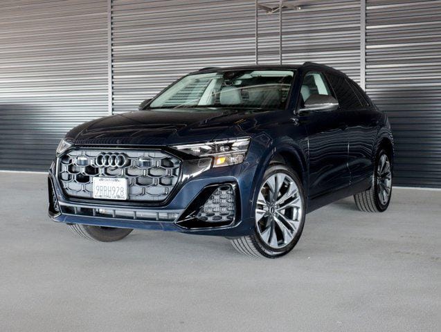 2025 Audi Q8 55 Premium Plus Tiptonic quattro's photo