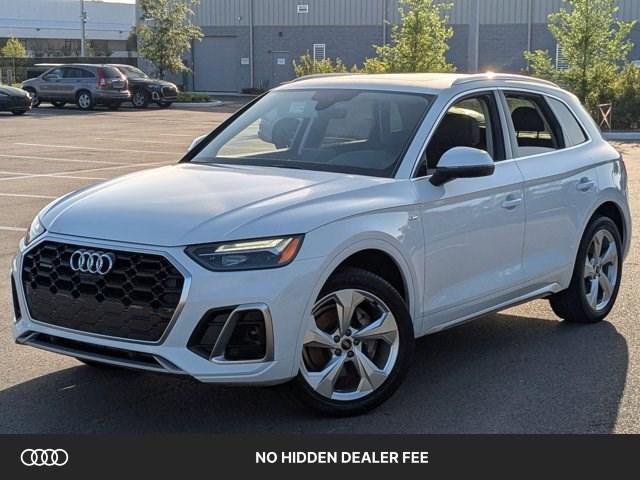 2023 Audi Q5 45 Premium Plus's photo