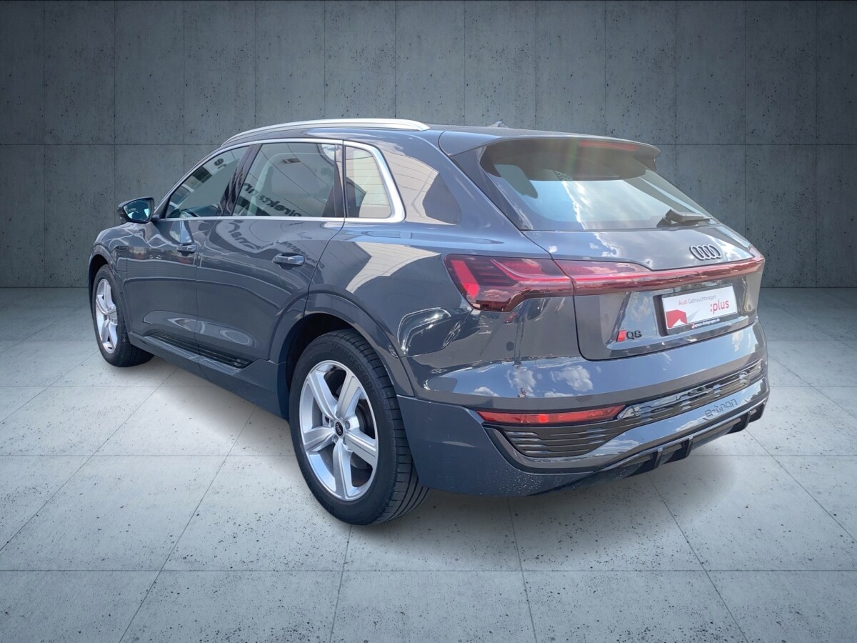 Image about Audi Q8 e-tron S line 50 e-tron quattro