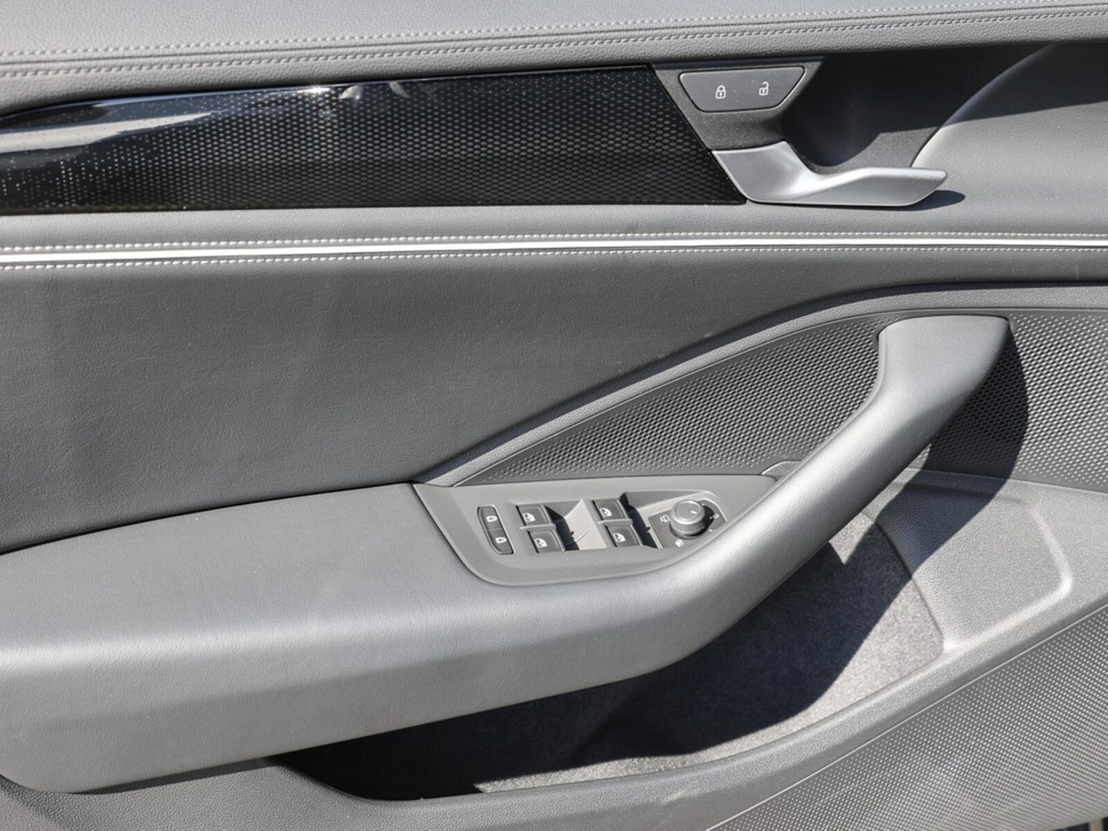 Volkswagen Passat – Bild 17