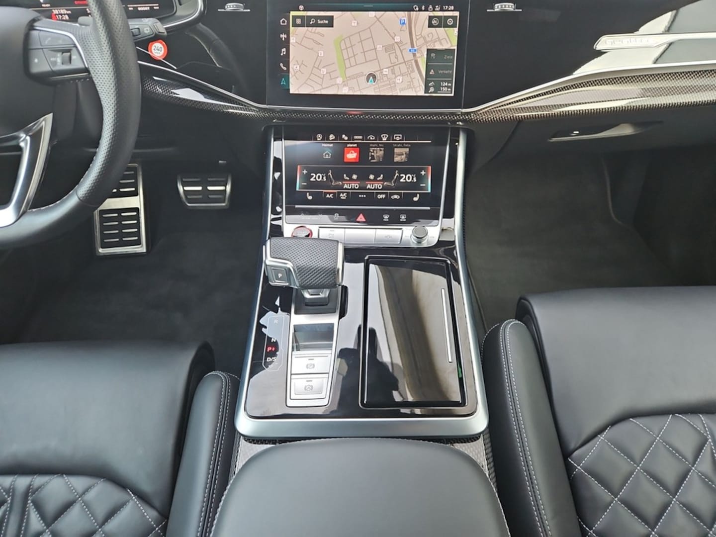 Bild über Audi SQ8 TFSI quattro tiptronic - für weitere Informationen kontaktieren Sie den Audi Partner