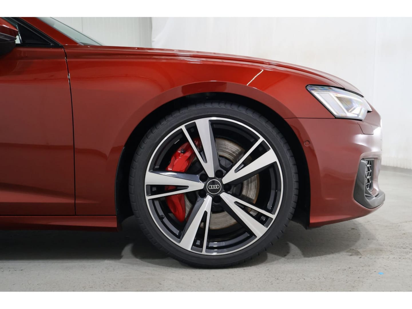 Bild über Audi S6 Avant TDI quattro tiptronic - für weitere Informationen kontaktieren Sie den Audi Partner