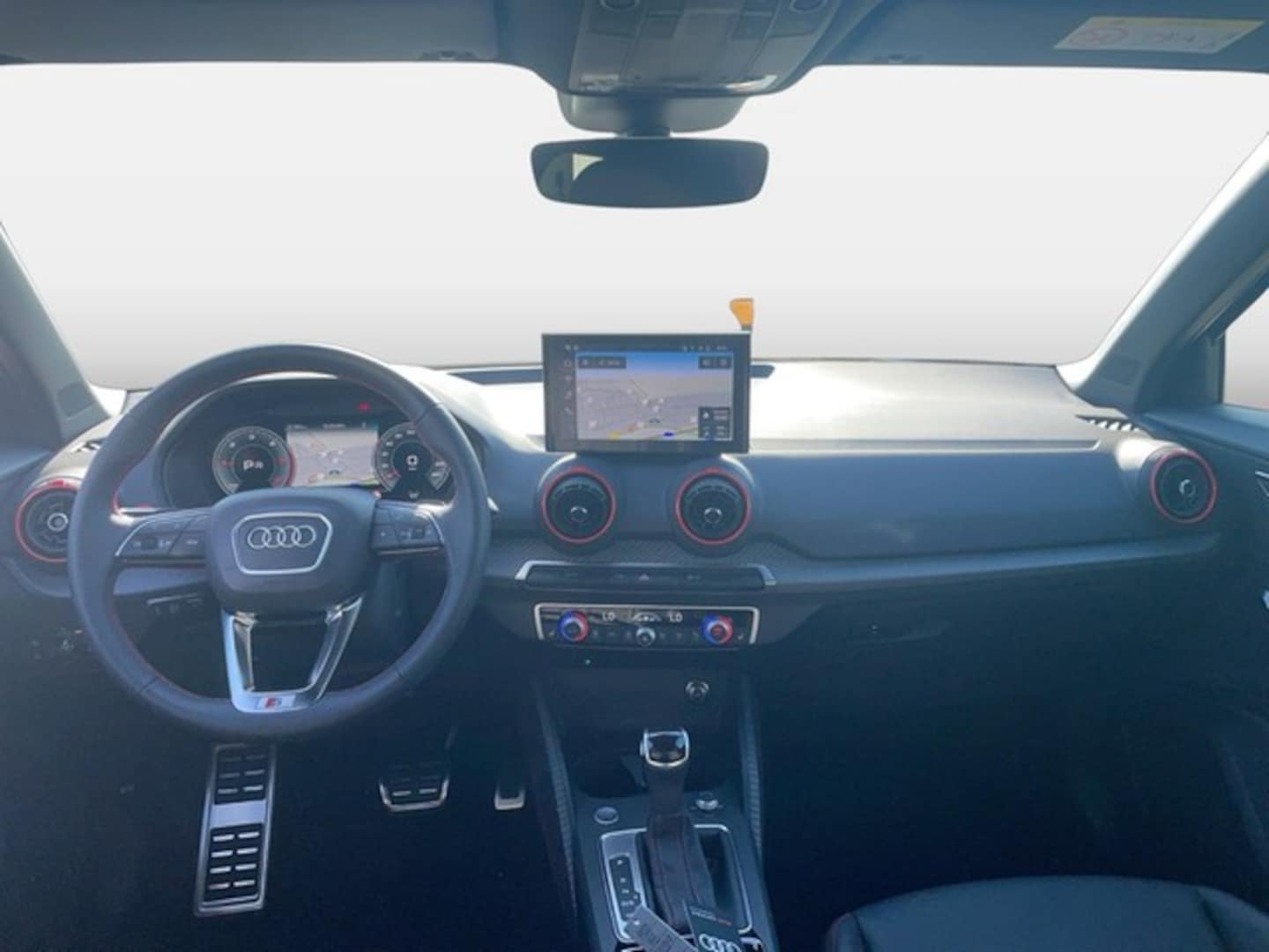 Bild über Audi Q2 S line 35 TDI S tronic - für weitere Informationen kontaktieren Sie den Audi Partner