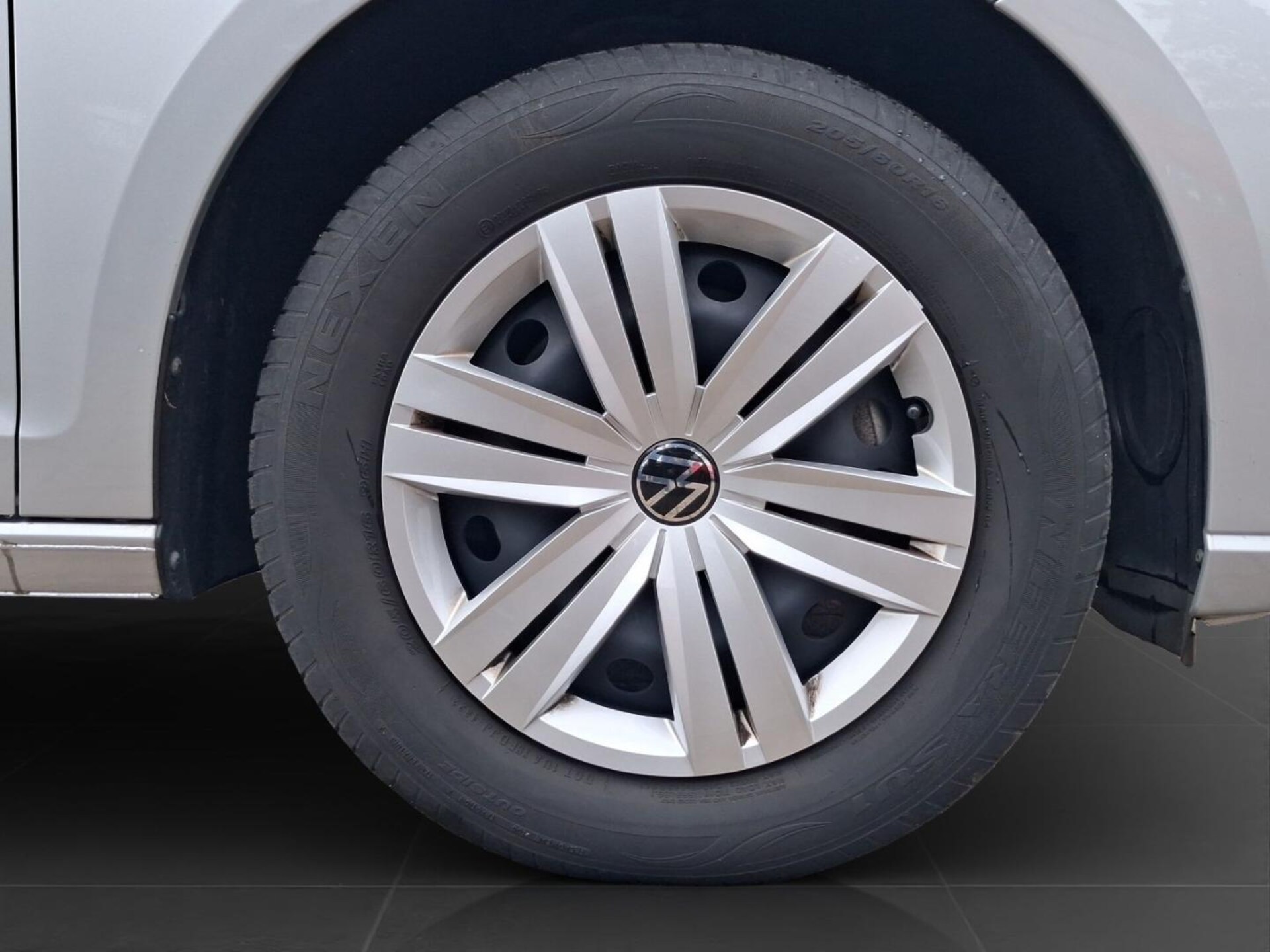 Volkswagen Caddy Maxi Basis-Modell