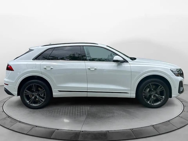 2026 Audi Q8 Premium - Photo 8