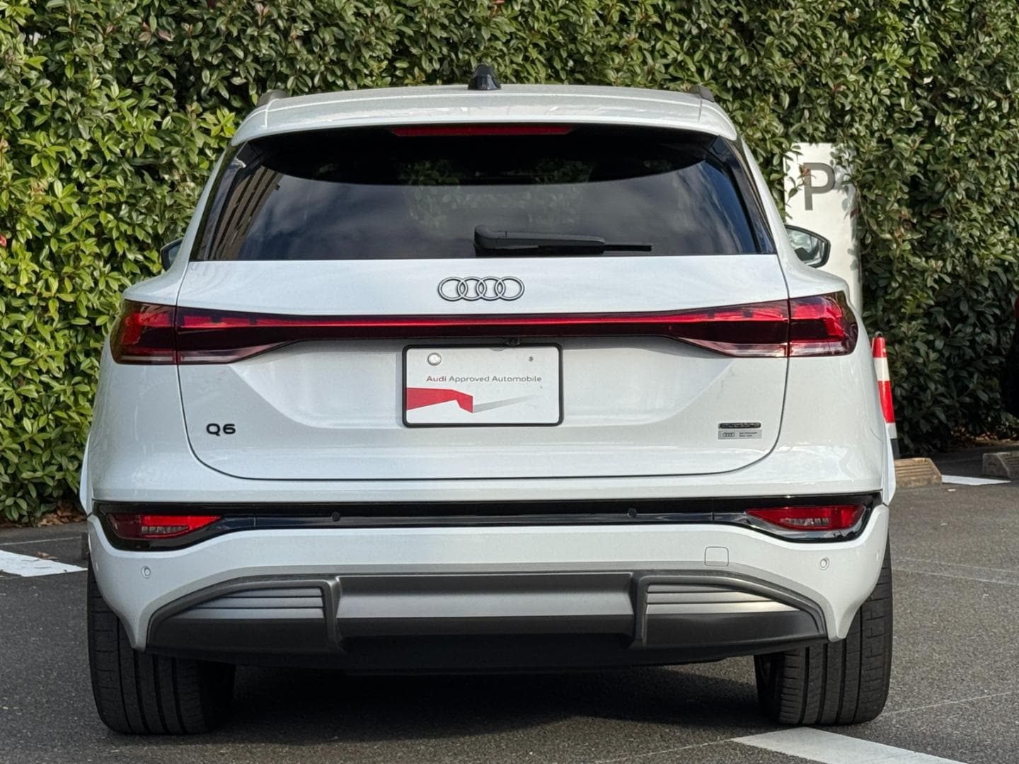 Audi Q6 SUV e-tron quattro advanced for more details contact your dealer