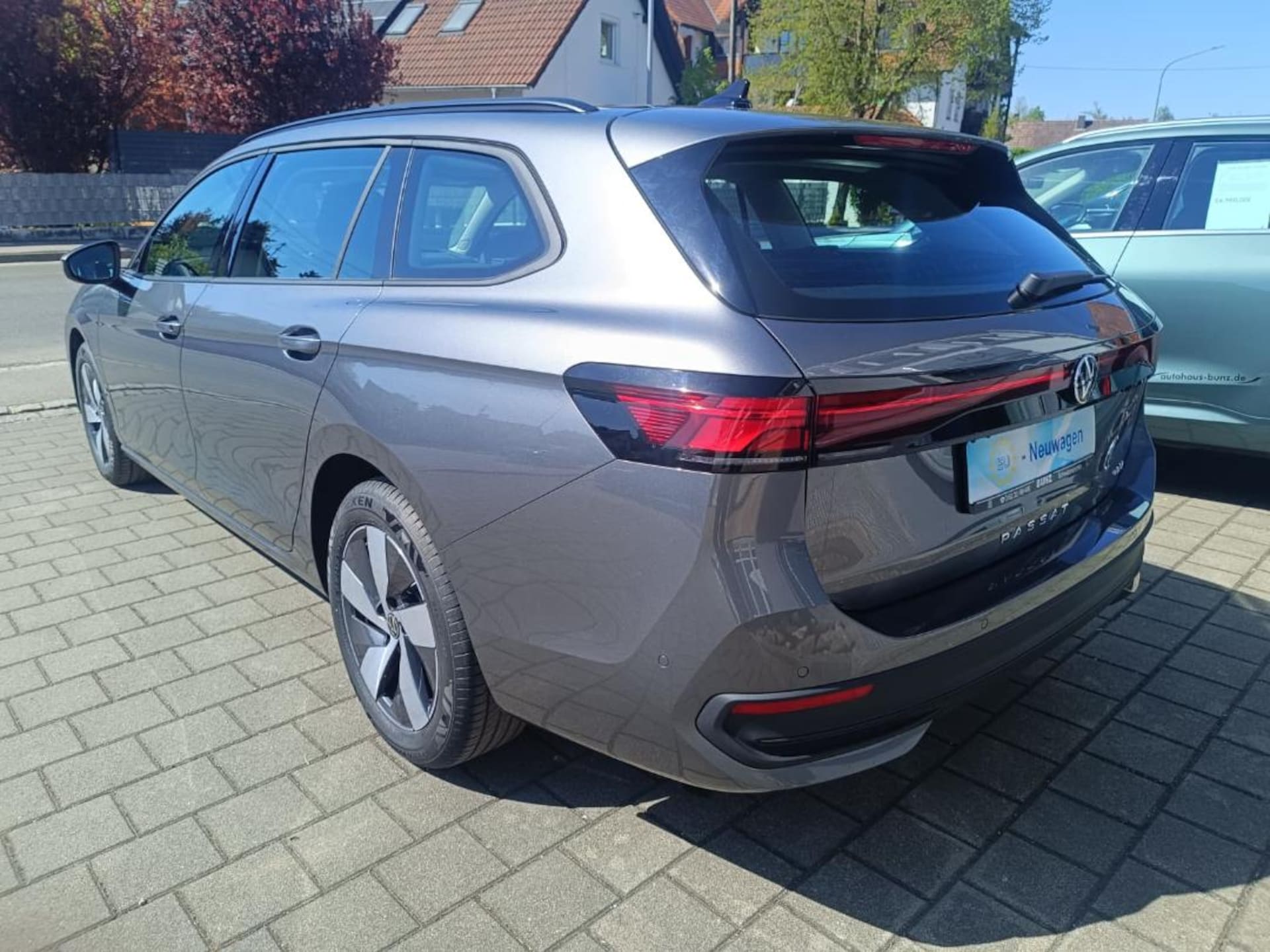 Volkswagen Passat Basis-Modell
