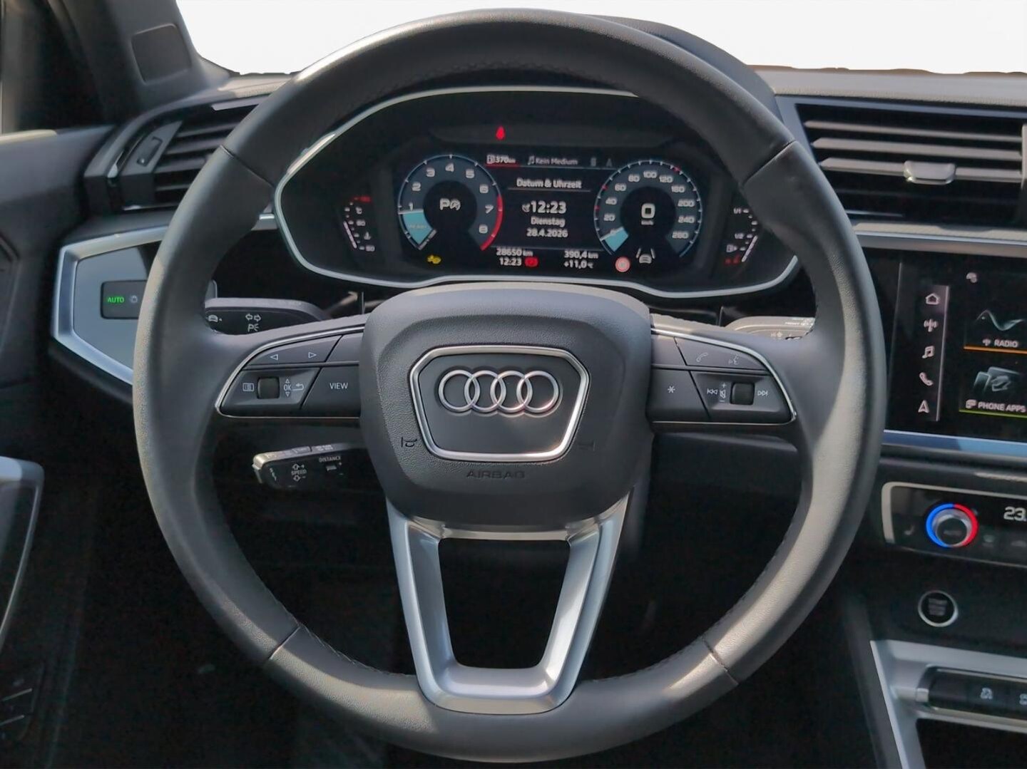 Bild über Audi Q3 advanced 35 TFSI S tronic - für weitere Informationen kontaktieren Sie den Audi Partner