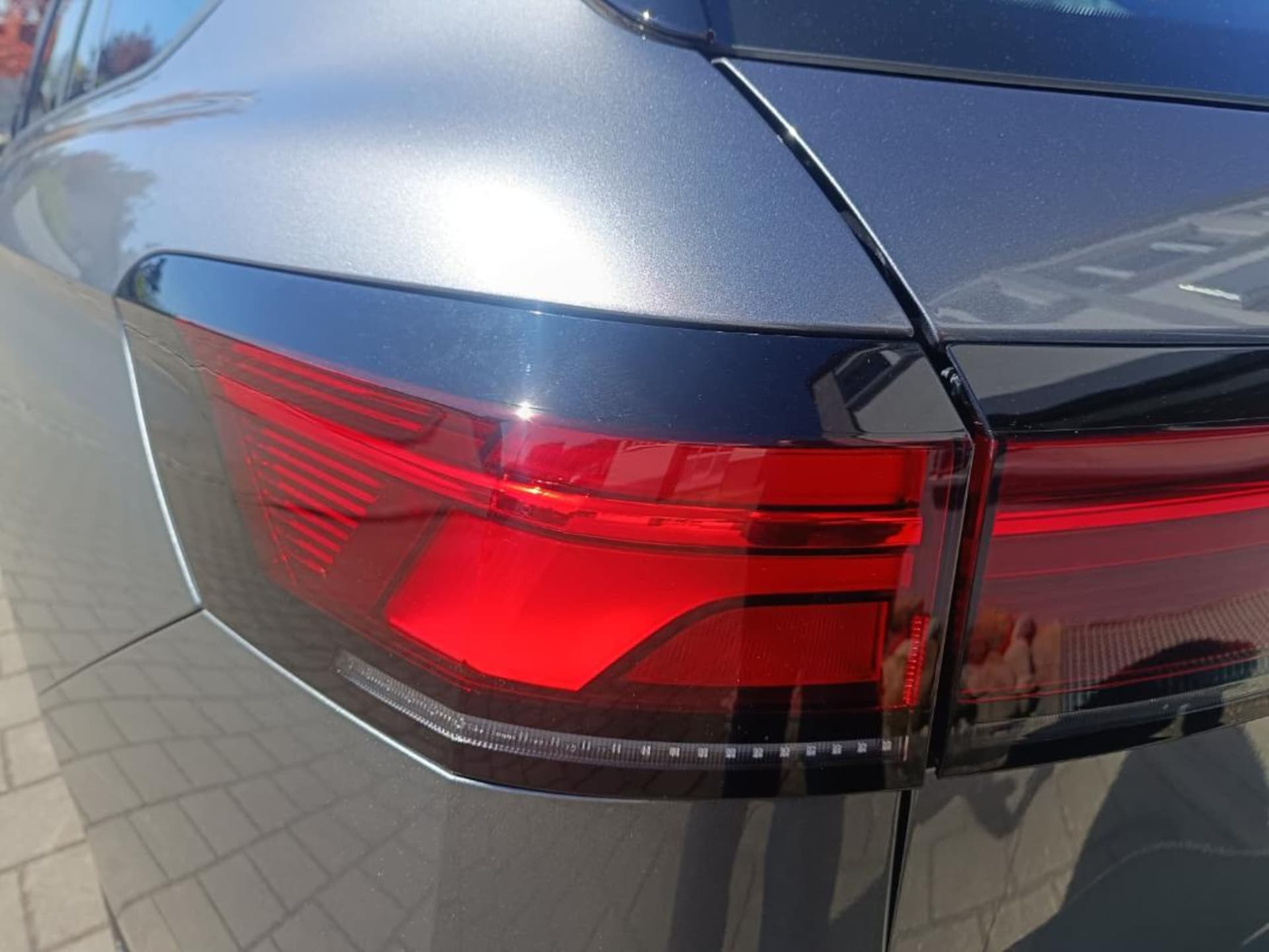 Volkswagen Passat Basis-Modell
