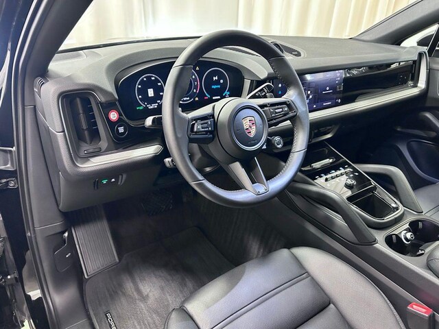 2026 Porsche Cayenne Coupé