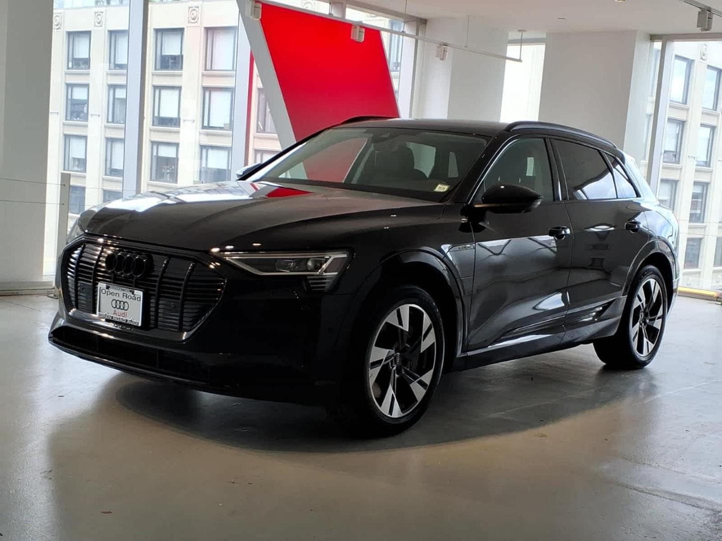 2023 Audi e-tron 95 kWh Premium quattro's photo