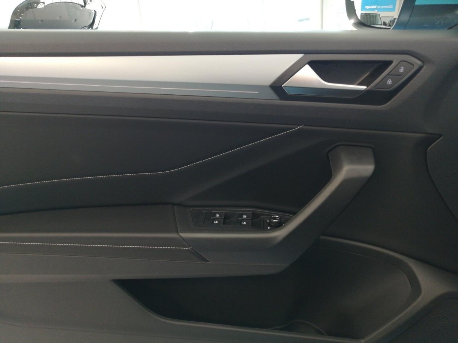 Volkswagen T-Roc Cabriolet – Bild 15