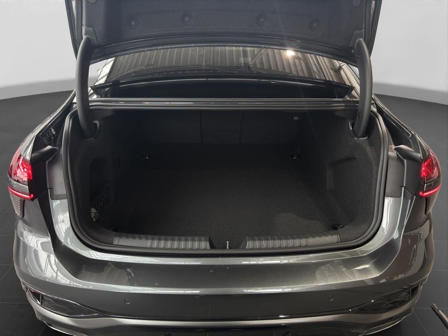 Bild über Audi A6 Limousine TFSI quattro 270 kW S tronic - für weitere Informationen kontaktieren Sie den Audi Partner