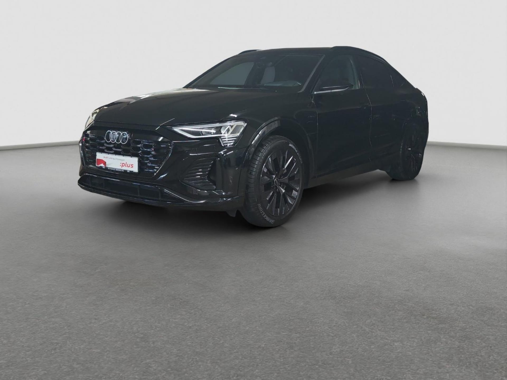Audi Q8 Sportback e-tron S line