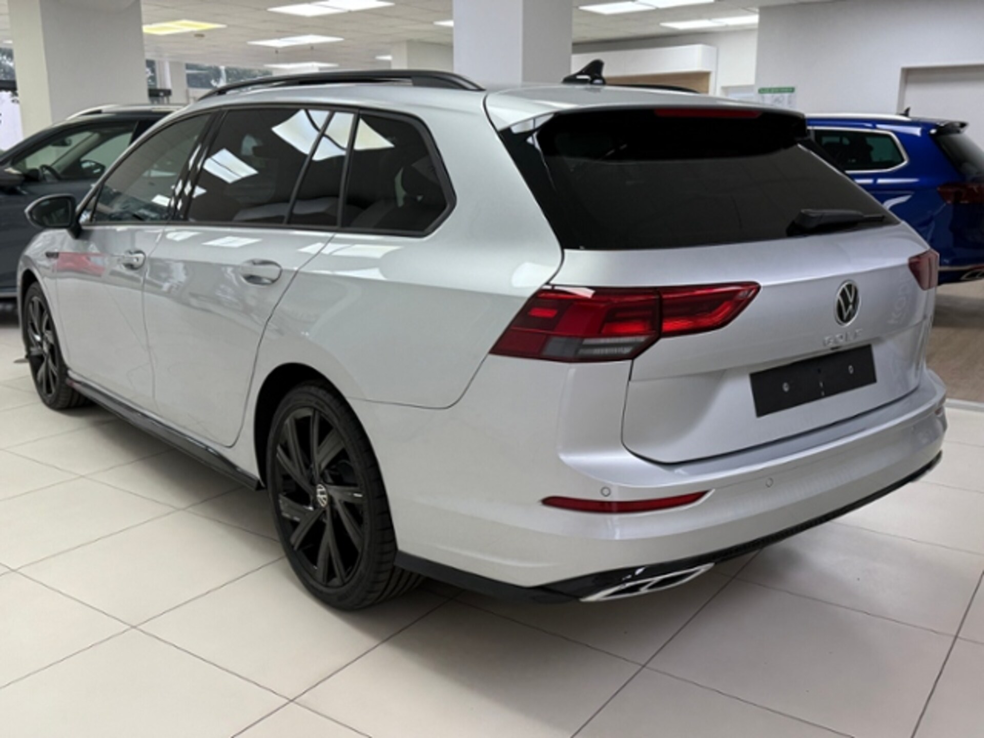 Volkswagen Golf Variant R-Line