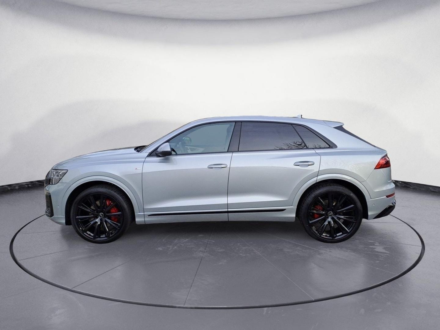 Bild über Audi Q8 SUV S line business TFSI quattro 250 kW tiptronic - für weitere Informationen kontaktieren Sie den Audi Partner
