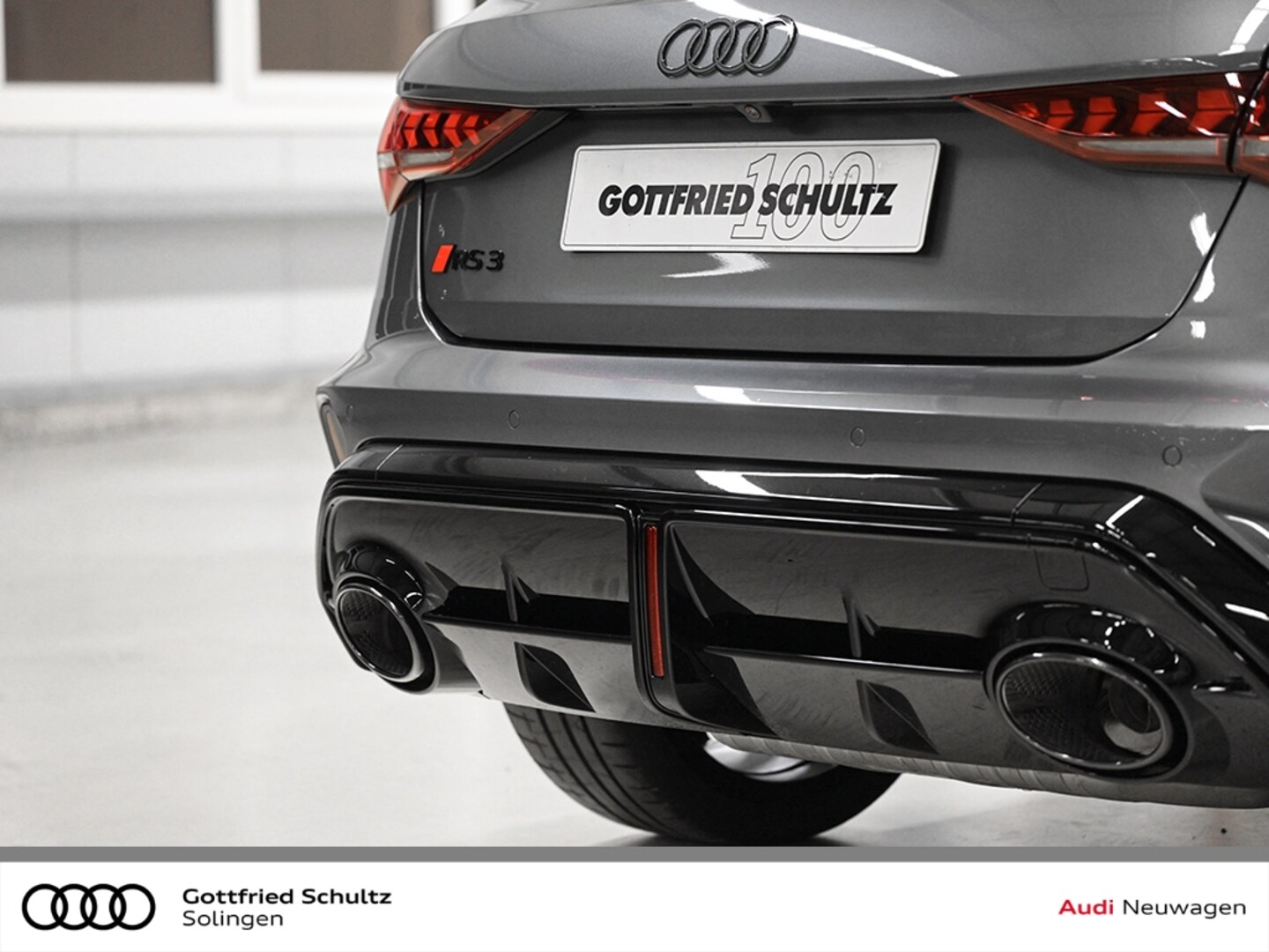 Bild über Audi RS 3 Sportback TFSI quattro 294 kW S tronic - für weitere Informationen kontaktieren Sie den Audi Partner