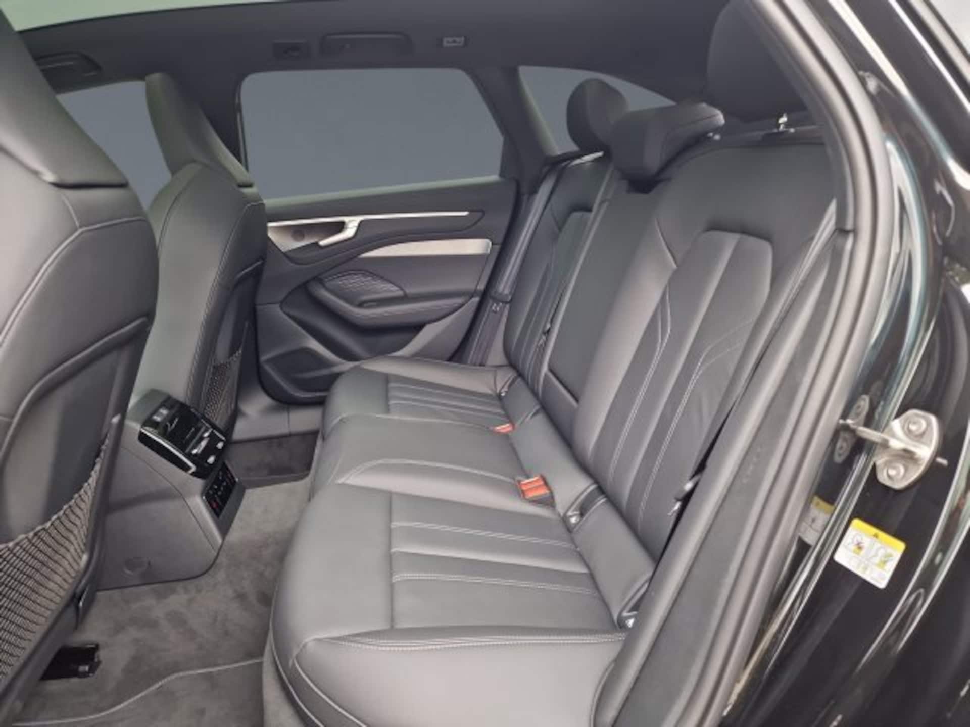 Audi A6 Avant edition one