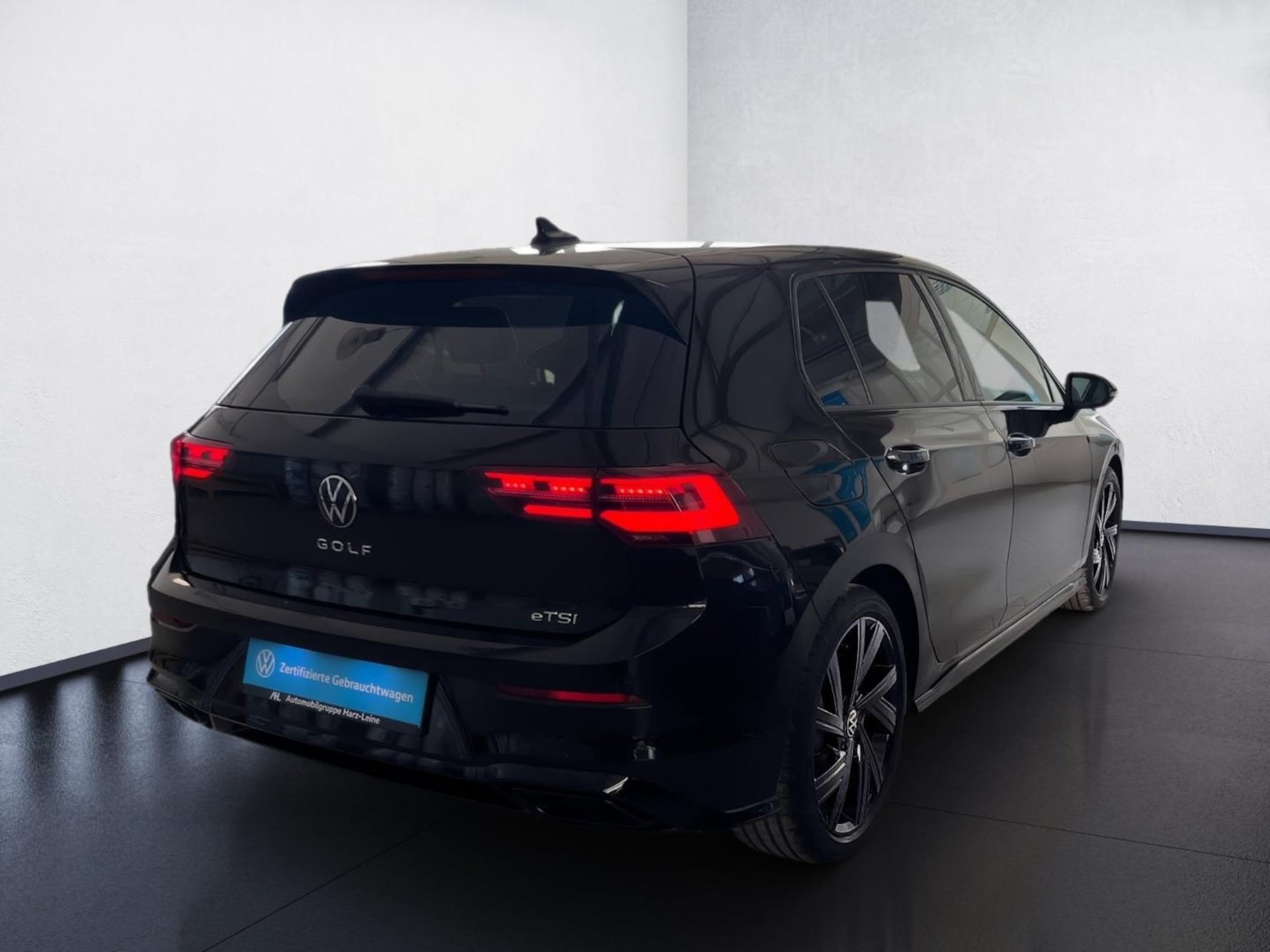 Volkswagen Golf R-Line