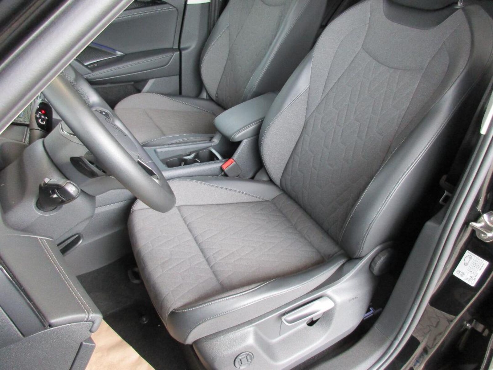 Volkswagen Tiguan – Bild 8
