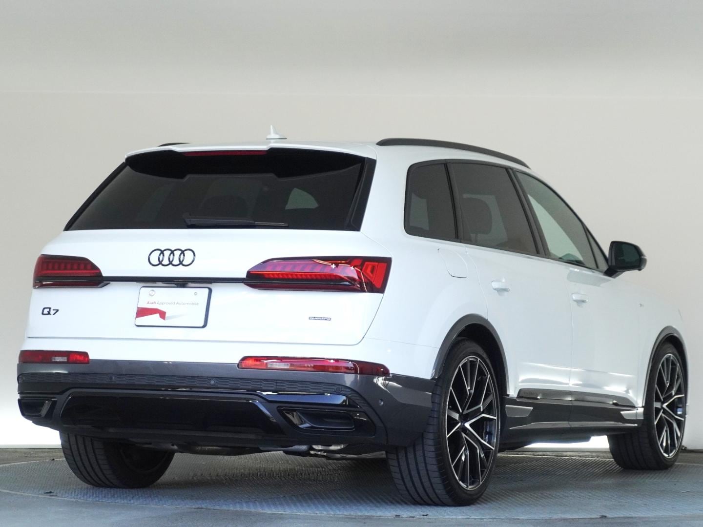 Audi Q7 50 TDI quattro S line kW(PS) tiptronic for more details contact your dealer