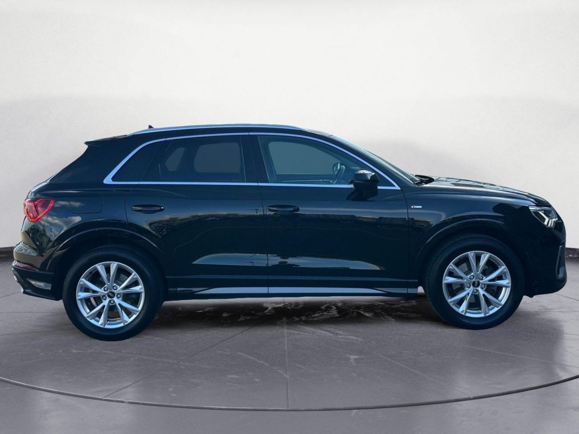 Audi Q3 SUV S line