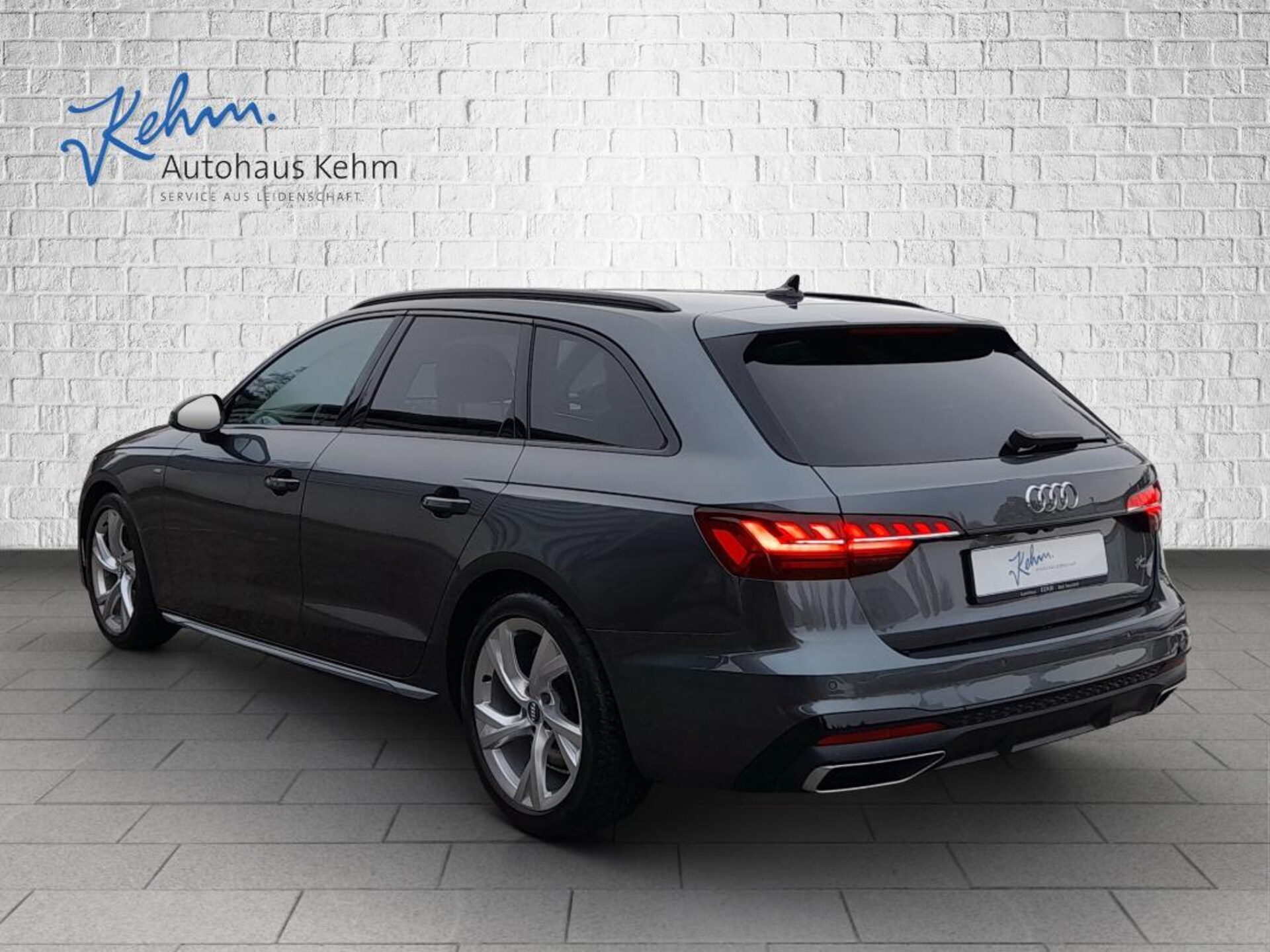 Audi A4 Avant S line