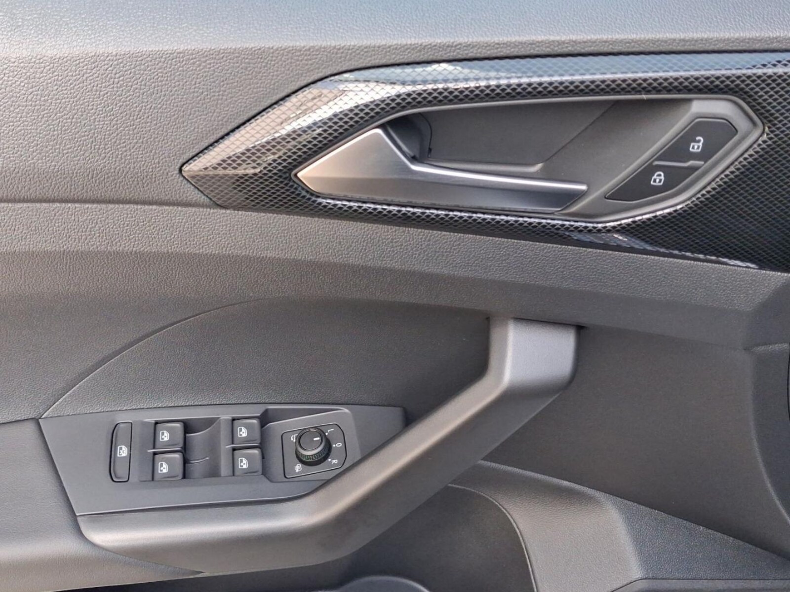 Volkswagen T-Cross – Bild 8
